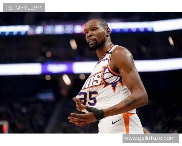 火箭逆转雄鹿杜兰特31分领衔史密斯关键三分助力胜利